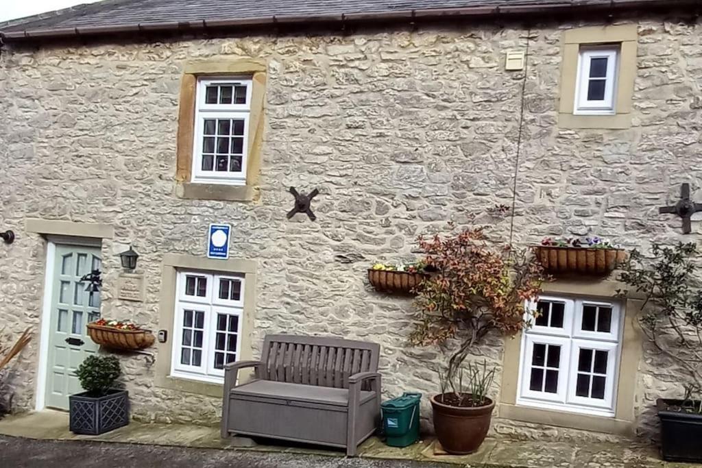 Peak District - 1 Harrow Cottage - Great Longstone Exteriér fotografie